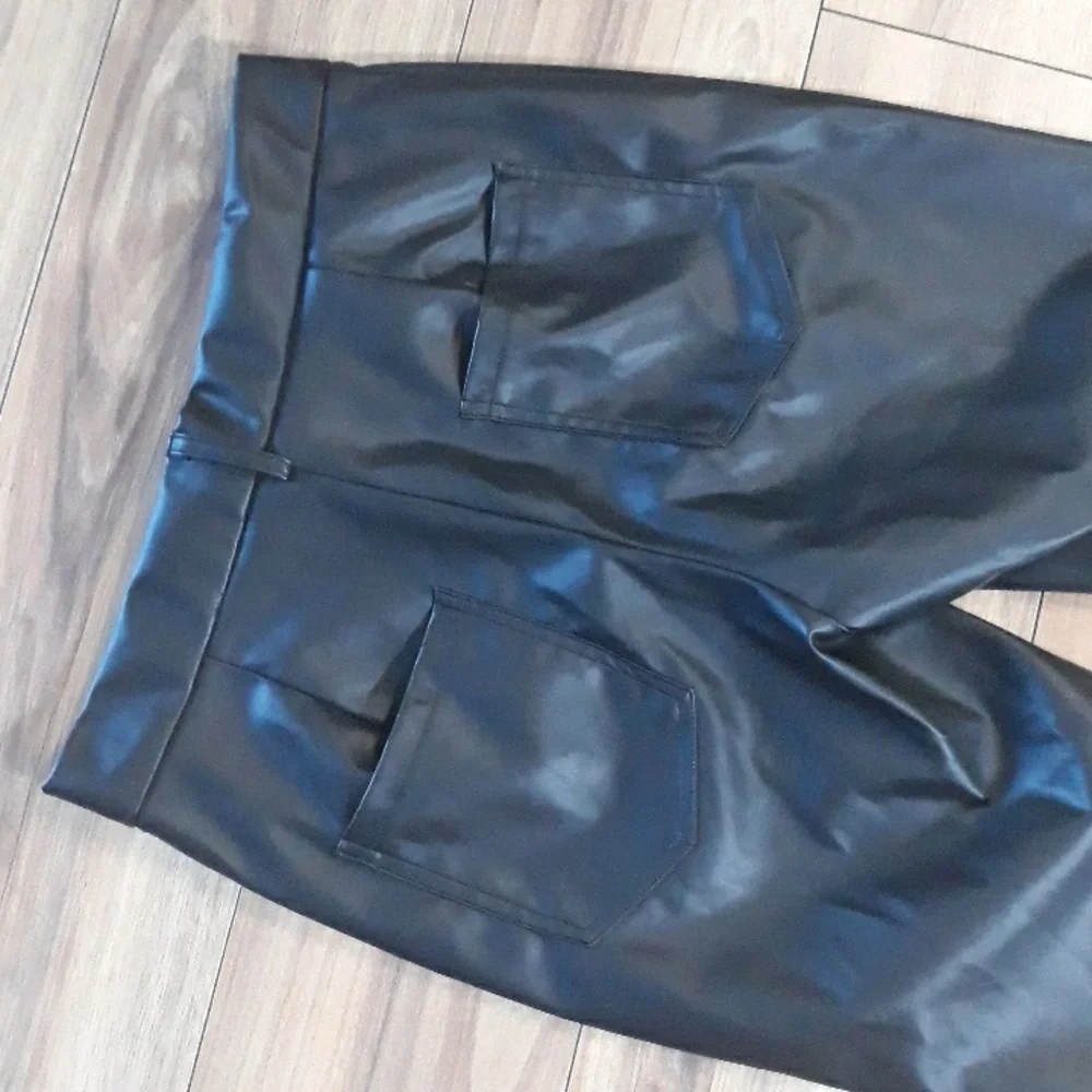 Entro Faux Leather Split cuff pants